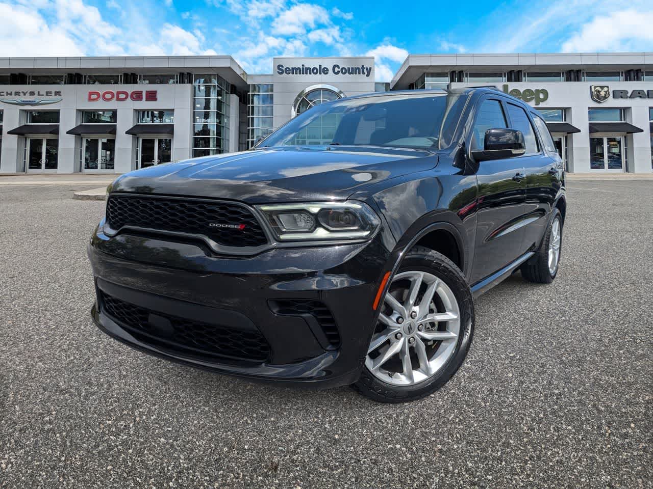 2024 Dodge Durango GT Plus RWD in Db Black Clearcoat — front three-quarter view