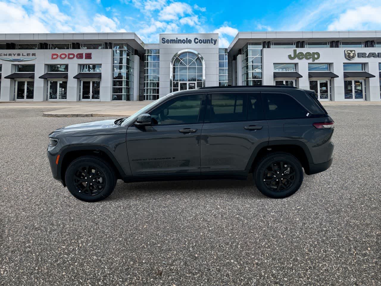 2026 Jeep Grand Cherokee — detail view
