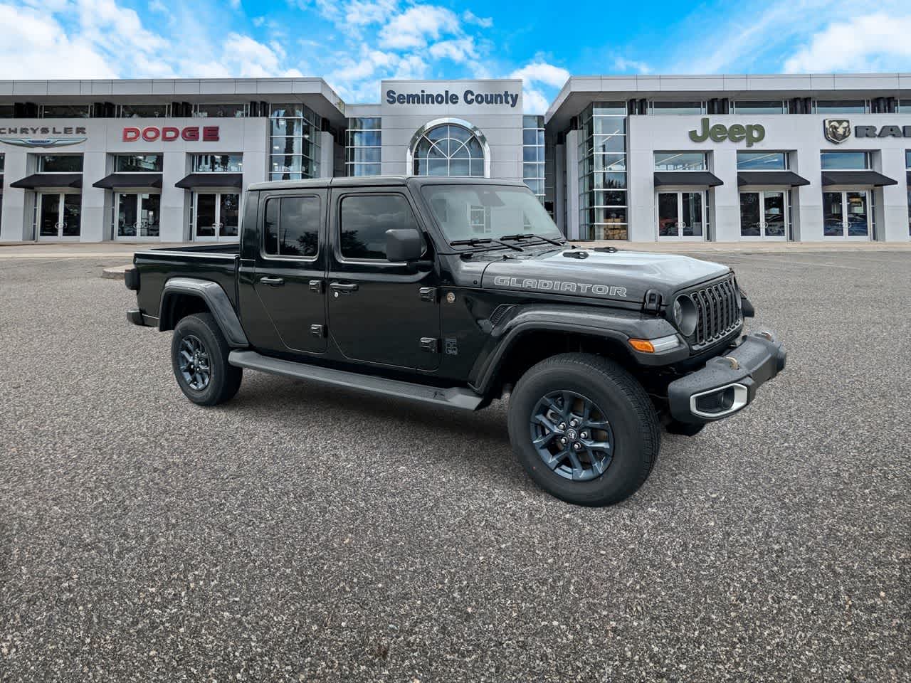 2026 Jeep Gladiator — side profile view