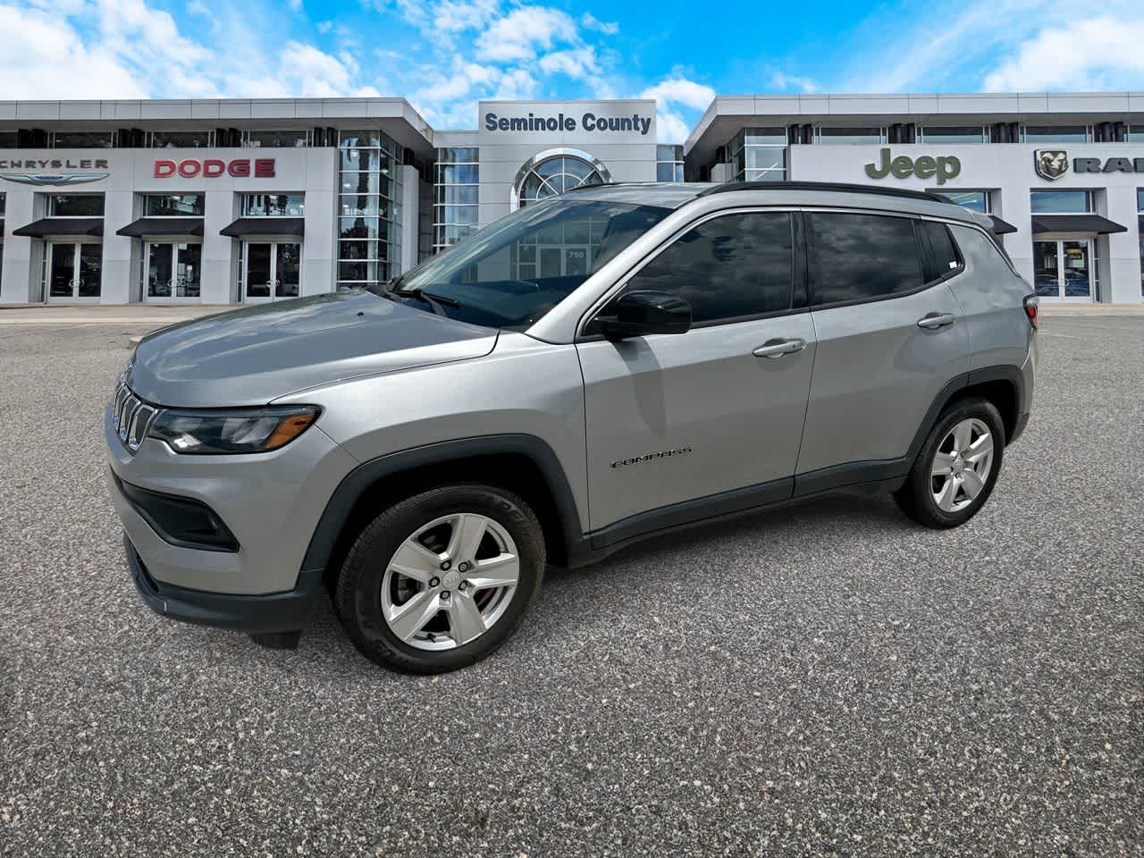 2022 Jeep Compass Latitude FWD in Billet Silver Metallic Clearcoat — front three-quarter view