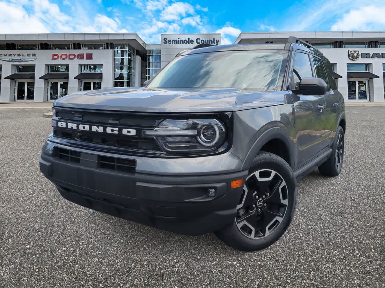 2022 Ford Bronco Sport Outer Banks in Carbonized Gray Metallic — front three-quarter view