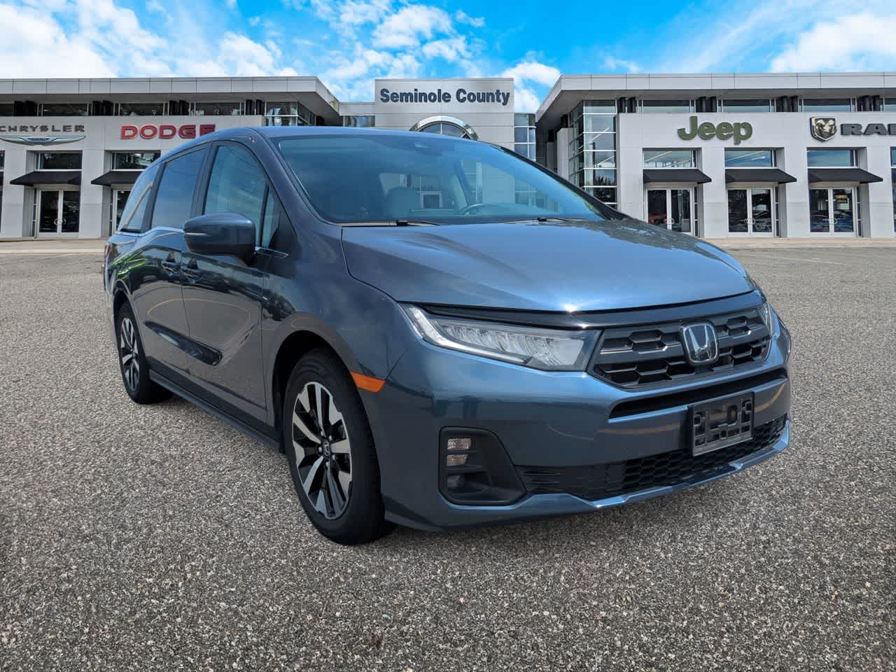2025 Honda Odyssey — side profile view