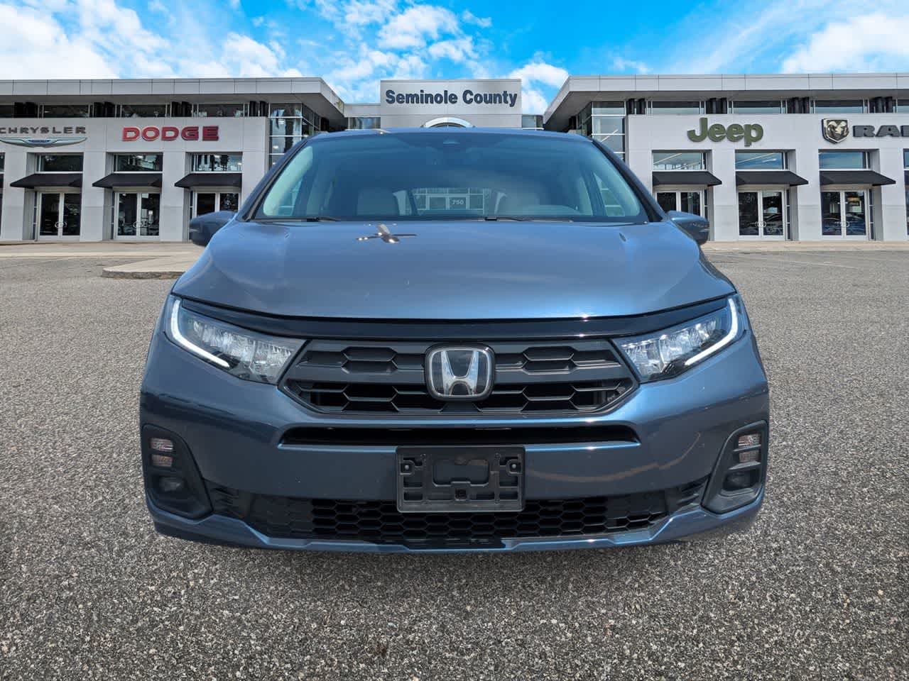 2025 Honda Odyssey — rear three-quarter view