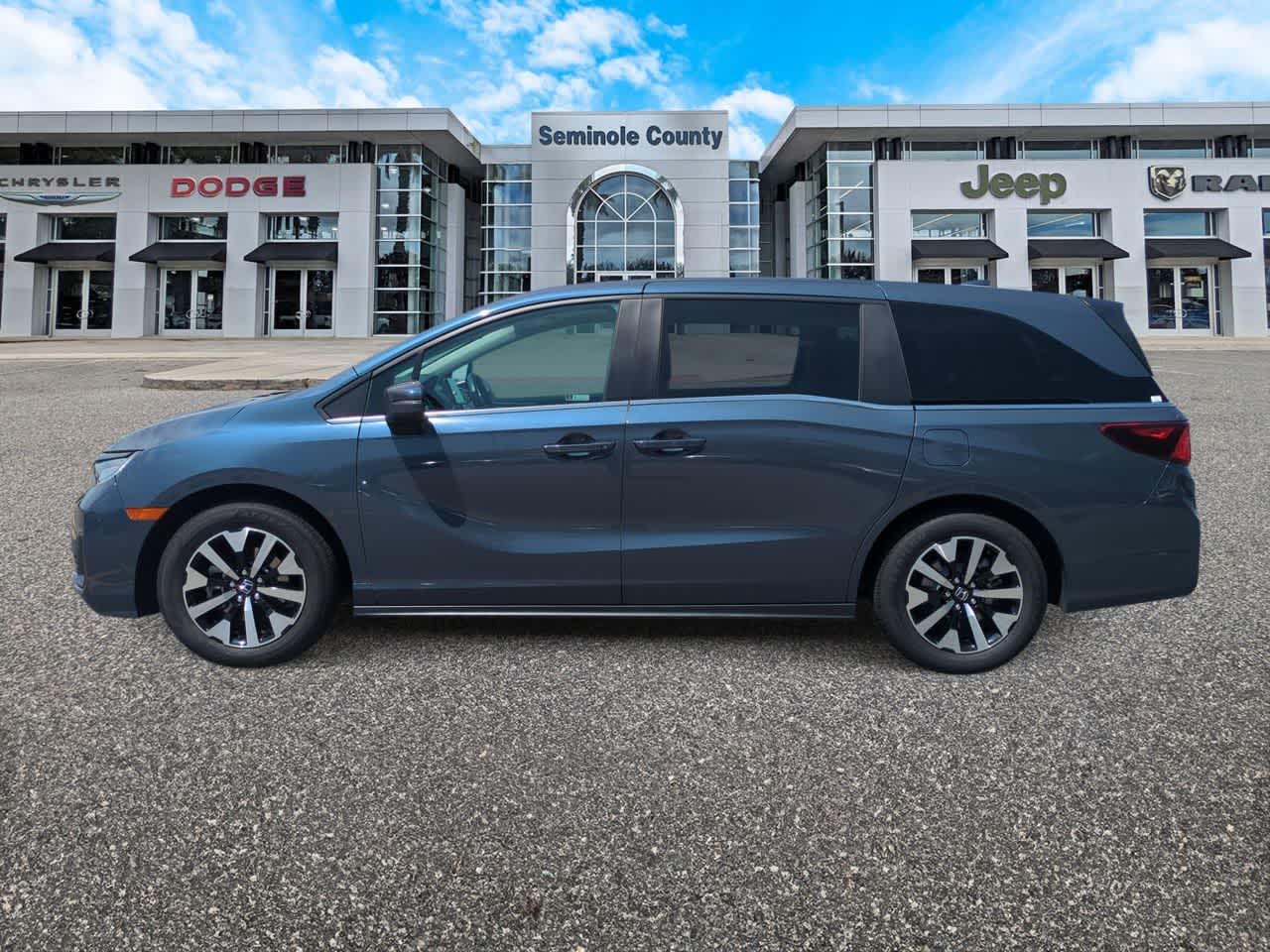2025 Honda Odyssey — detail view