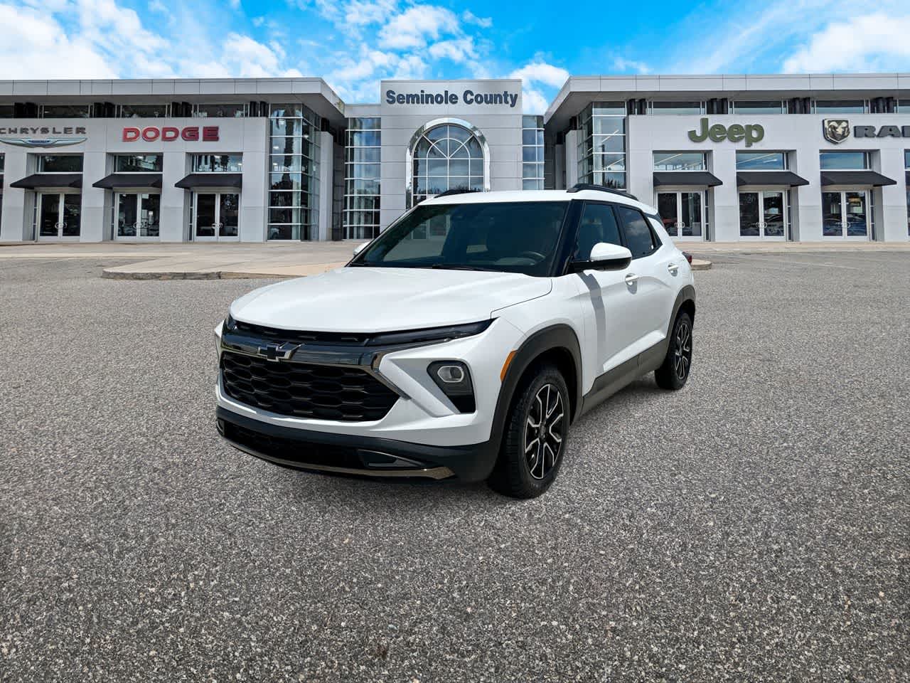 2024 Chevrolet Trailblazer ACTIV in Summit White — front three-quarter view